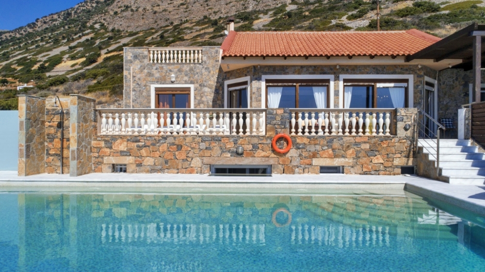 Best piscina sul terrazzo gallery design trends 2017 shopmakers.us Piscina sul tetto